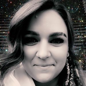 Meet your Posher, Krissy